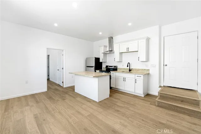$2,695 | 1375 North Mentor Avenue, Unit A, Pasadena, CA 91104