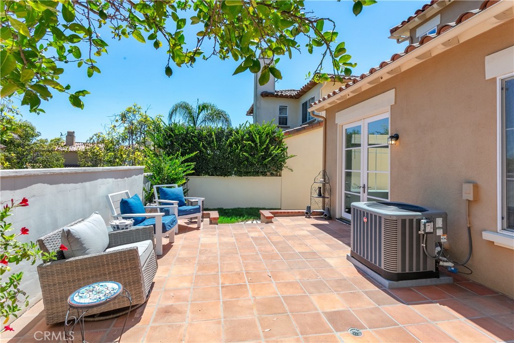 1175 Corte Riviera Camarillo, CA 93010 - Photo 31 of 33