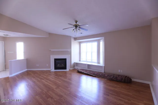 $1,300 | 525 Spring Forest Road, Unit G, Greenville, NC 27834