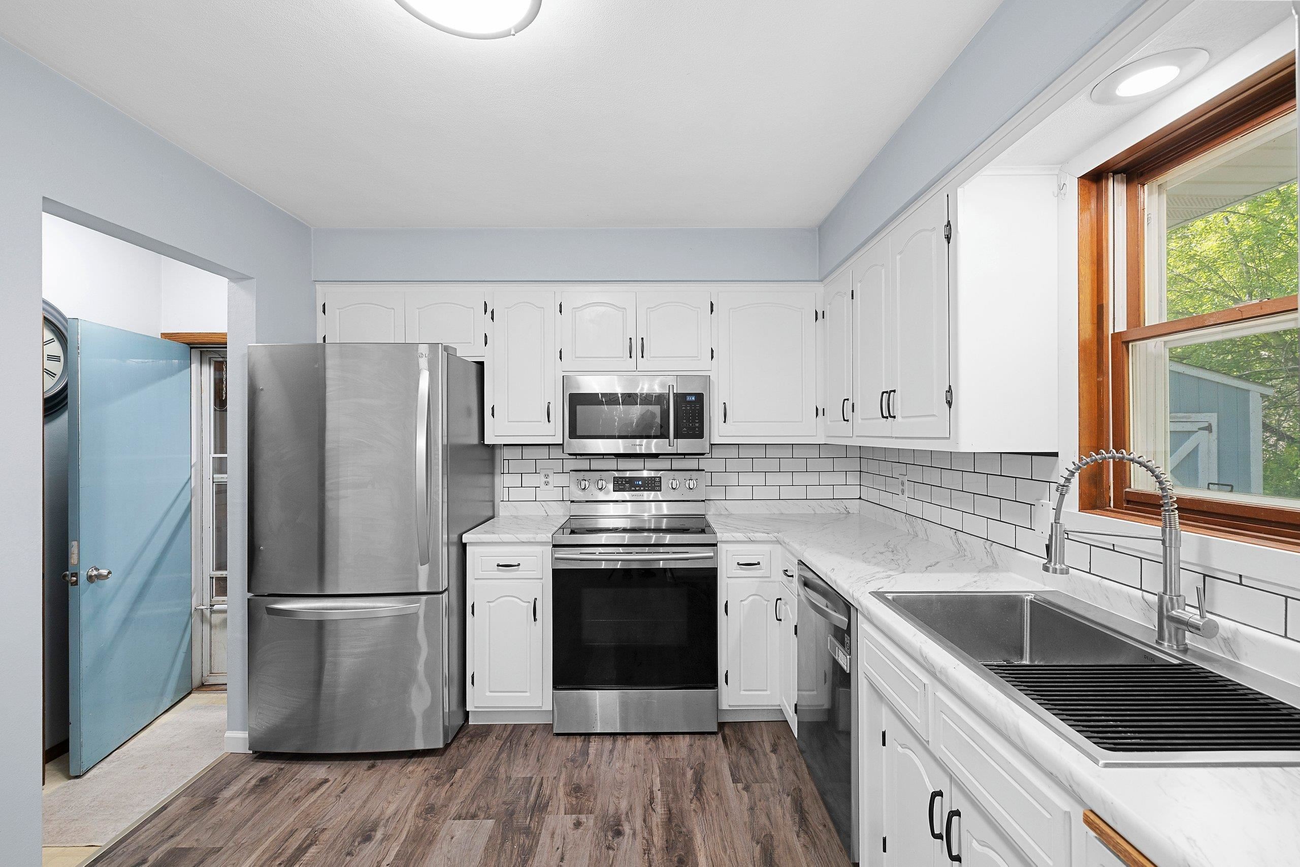 89 Hillock Court Appleton, WI 54914 - Photo 13 of 56