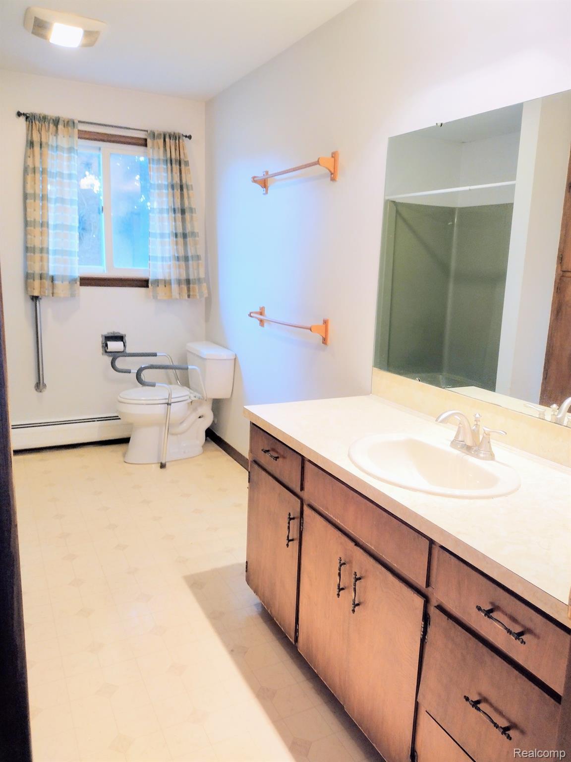 5178 Caro Road Unionville, MI 48767 - Photo 7 of 36 Gallery Image 7