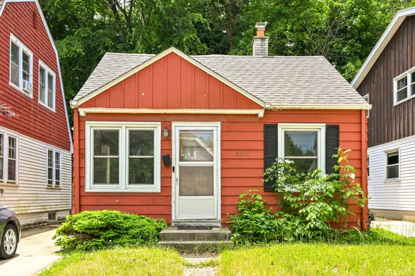 $169,000 | 6633 Hillside Lane, Wauwatosa, WI 53213
