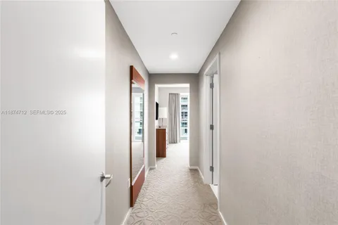 $1,100,000 | 551 North Fort Lauderdale Beach Boulevard, Unit R2212, Fort Lauderdale, FL 33304