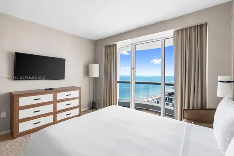 $1,100,000 | 551 North Fort Lauderdale Beach Boulevard, Unit R2212, Fort Lauderdale, FL 33304