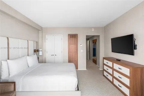 $1,100,000 | 551 North Fort Lauderdale Beach Boulevard, Unit R2212, Fort Lauderdale, FL 33304