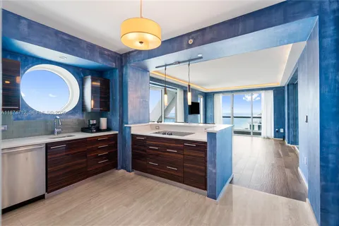 $1,100,000 | 551 North Fort Lauderdale Beach Boulevard, Unit R2212, Fort Lauderdale, FL 33304