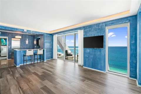 $1,100,000 | 551 North Fort Lauderdale Beach Boulevard, Unit R2212, Fort Lauderdale, FL 33304