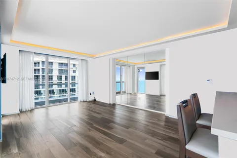 $1,100,000 | 551 North Fort Lauderdale Beach Boulevard, Unit R2212, Fort Lauderdale, FL 33304