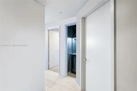 $1,100,000 | 551 North Fort Lauderdale Beach Boulevard, Unit R2212, Fort Lauderdale, FL 33304