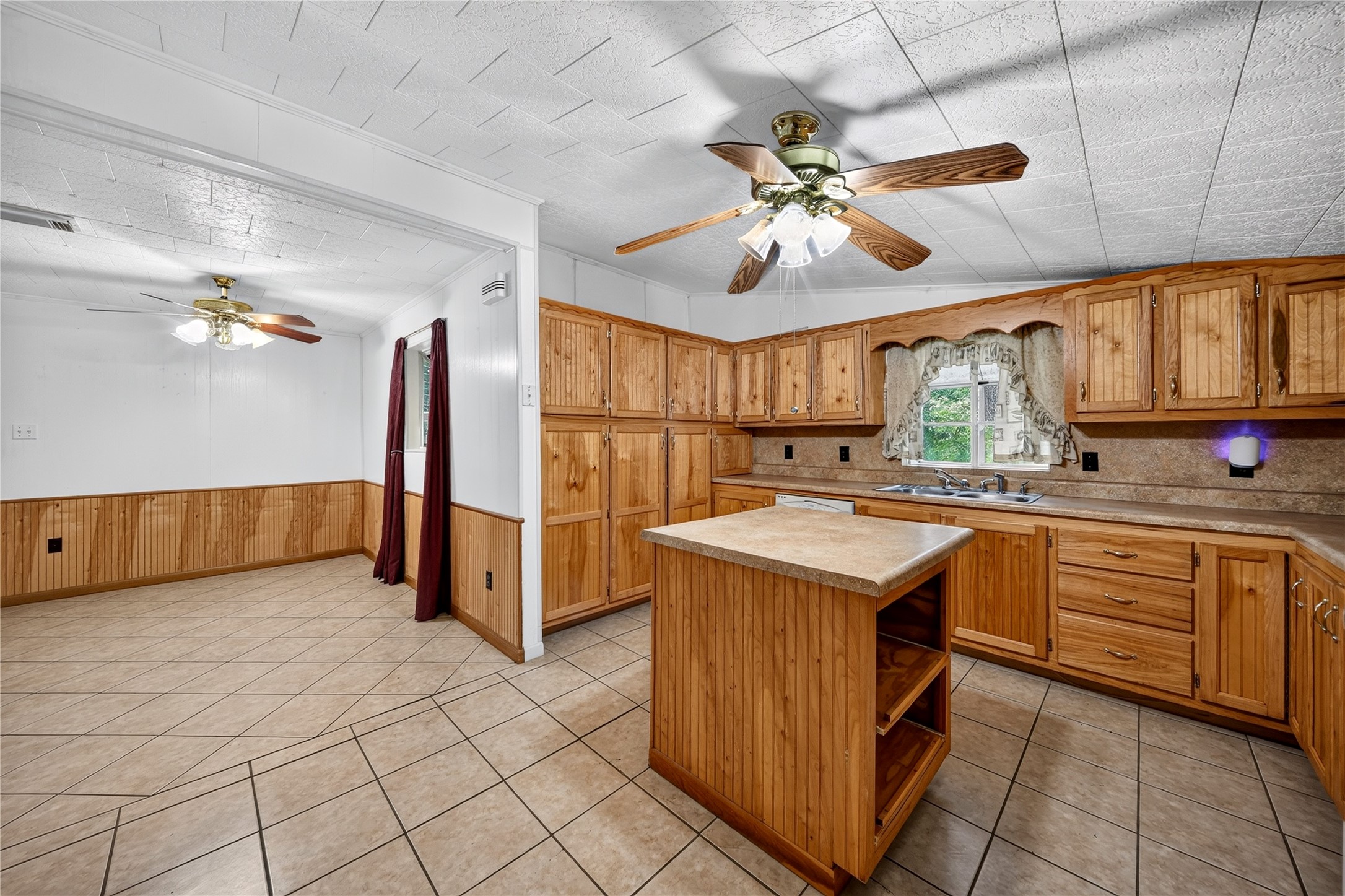110 National Forest Road Cleveland, TX 77328 - Photo 11 of 29 Gallery Image 11