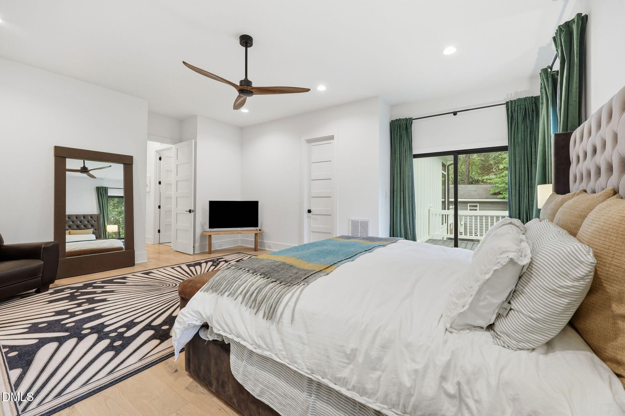 814 Tyrrell Road Raleigh, NC 27609 - Photo 19 of 39 35-web-or-mls-IMG_8282_edit