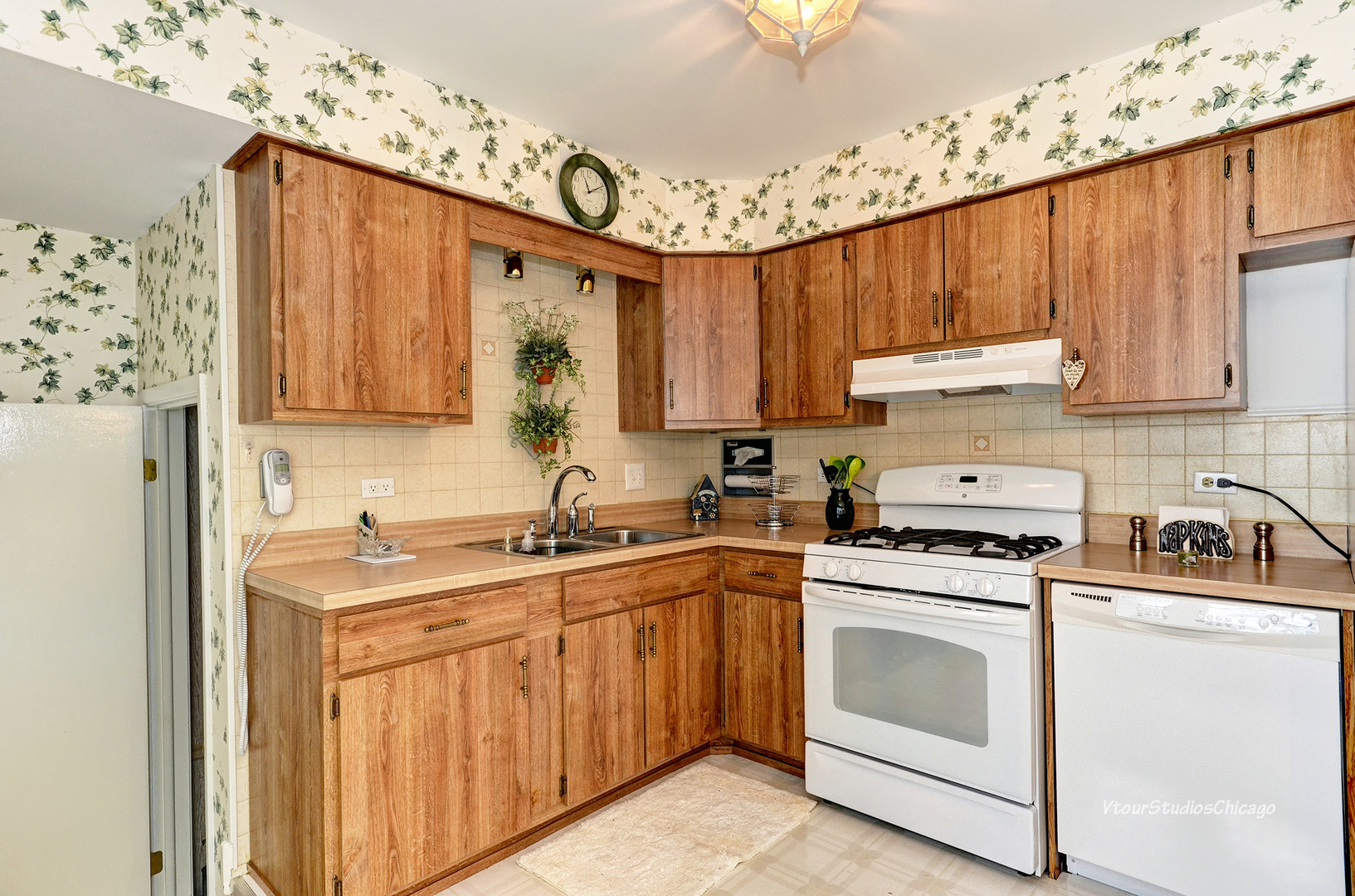873 Iowa Avenue Addison, IL 60101 - Photo 9 of 23