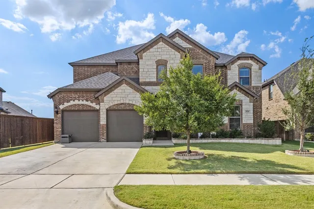 $734,900 | 1526 Wild Indigo Drive, Mansfield, TX 76063