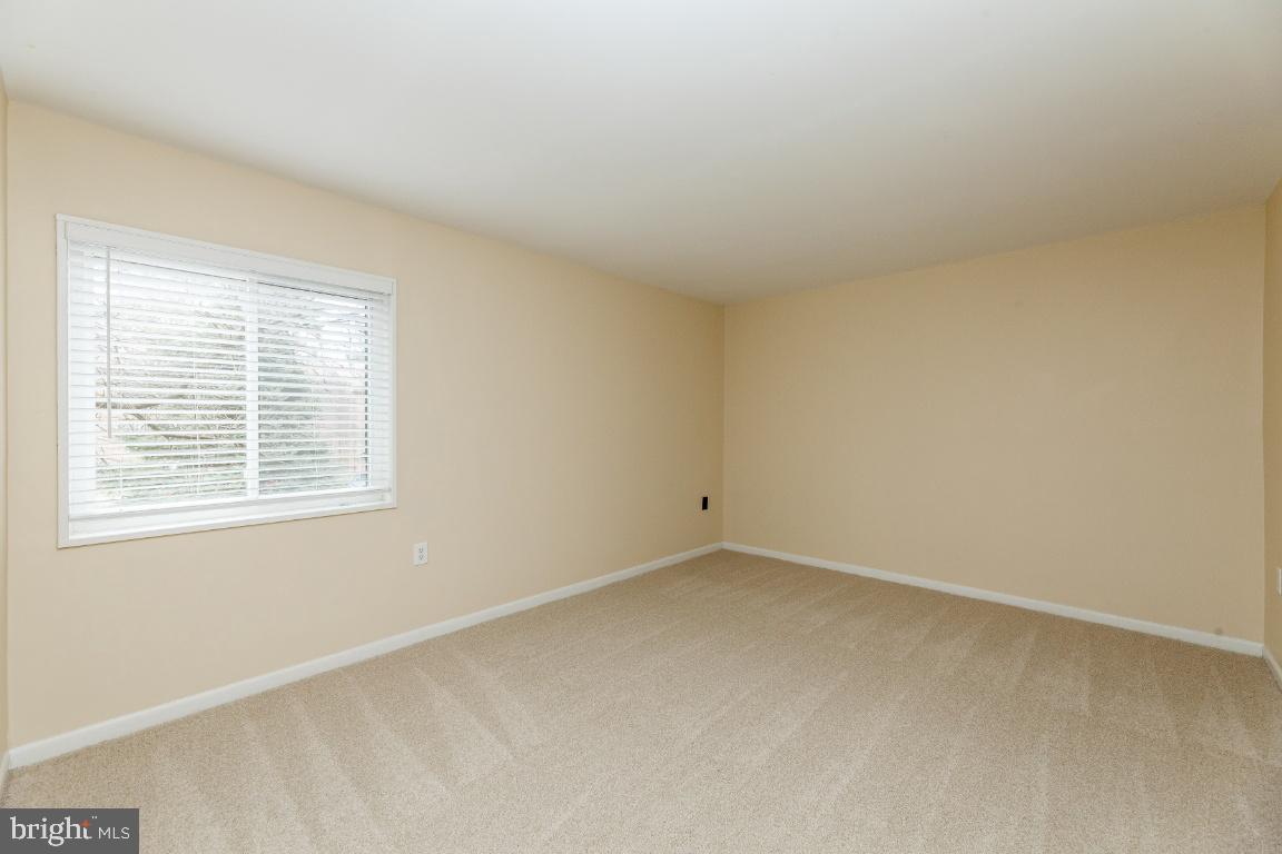 1405 Northgate Square, Unit 11C Reston, VA 20190 - Photo 16 of 31 Brand New Carpet