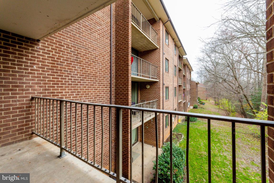 1405 Northgate Square, Unit 11C Reston, VA 20190 - Photo 29 of 31 Gallery Image 29
