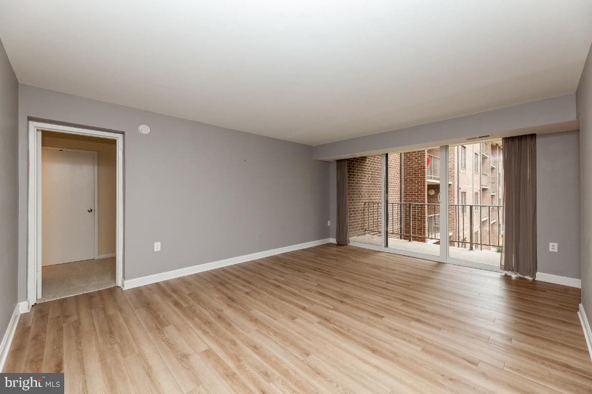 1405 Northgate Square, Unit 11C Reston, VA 20190 - Photo 10 of 31 Balcony off Living Room