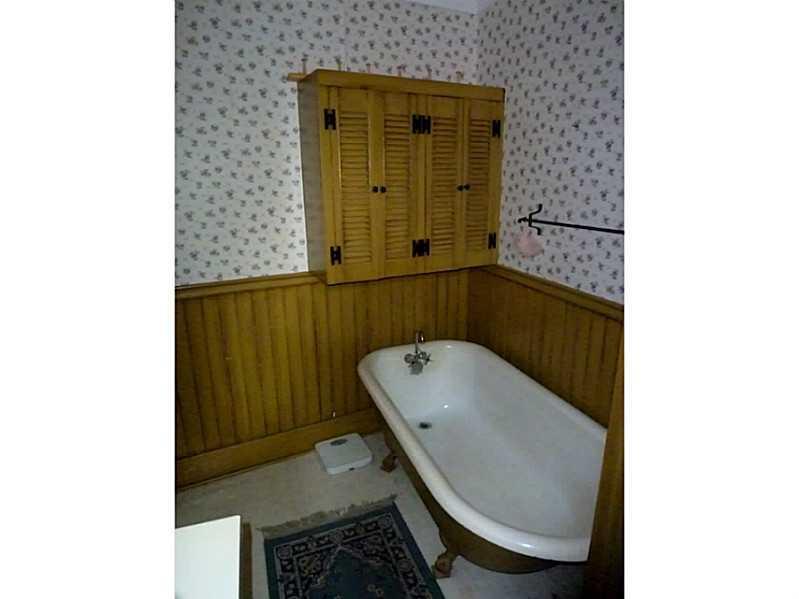 1746 Harpswell Islands Road Orrs Island, ME 04066 - Photo 18 of 33 Bathroom.