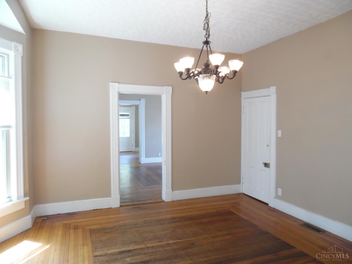 241 Yankee Road Middletown, OH 45044 - Photo 14 of 33 Gallery Image 14
