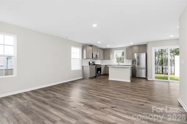 $1,895 | 10032 Greystar Lane, Charlotte, NC 28213