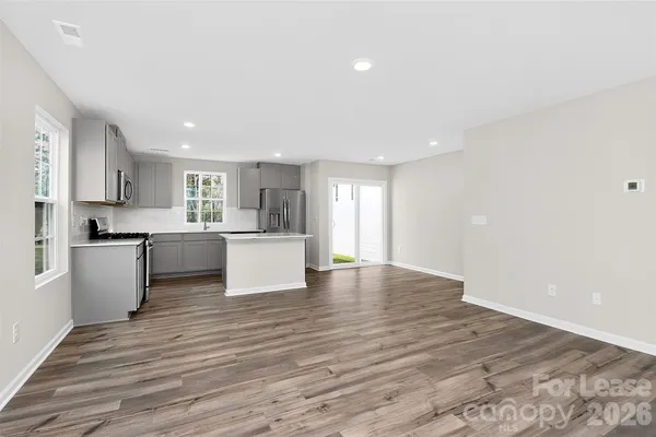 $1,895 | 10032 Greystar Lane, Charlotte, NC 28213