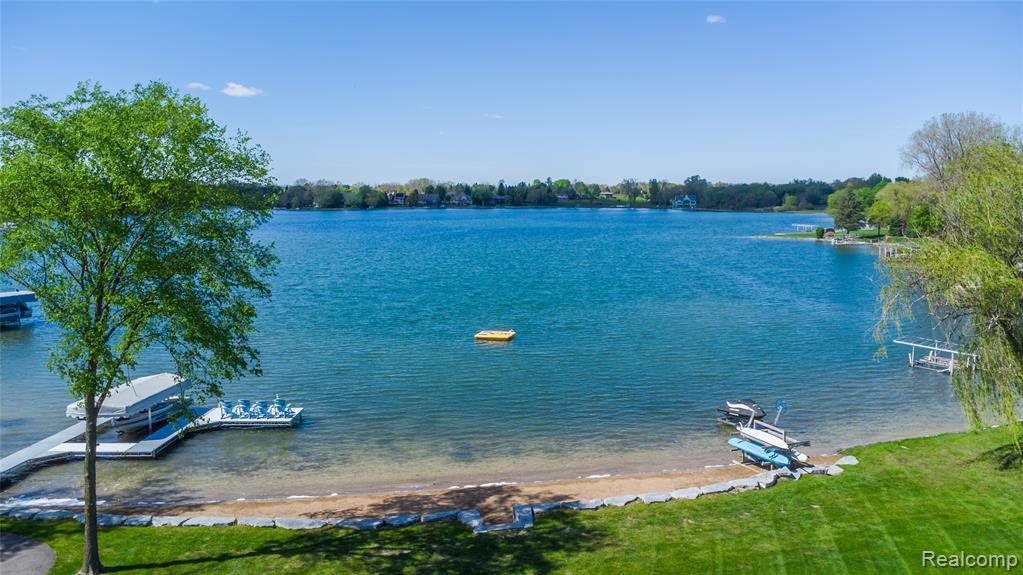 10195 Bennett Lake Road Fenton, MI 48430 - Photo 51 of 67