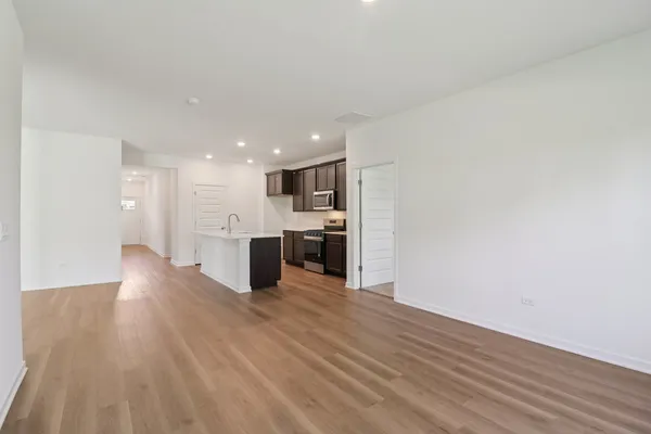 $434,990 | 1111 Bluebell Lane, Bartlett, IL 60103