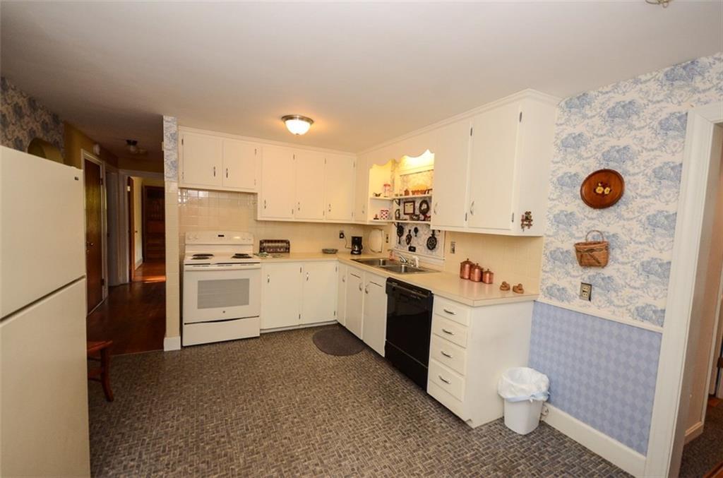 34 Pine View Road Westbrook, ME 04092 - Photo 9 of 27 Photo