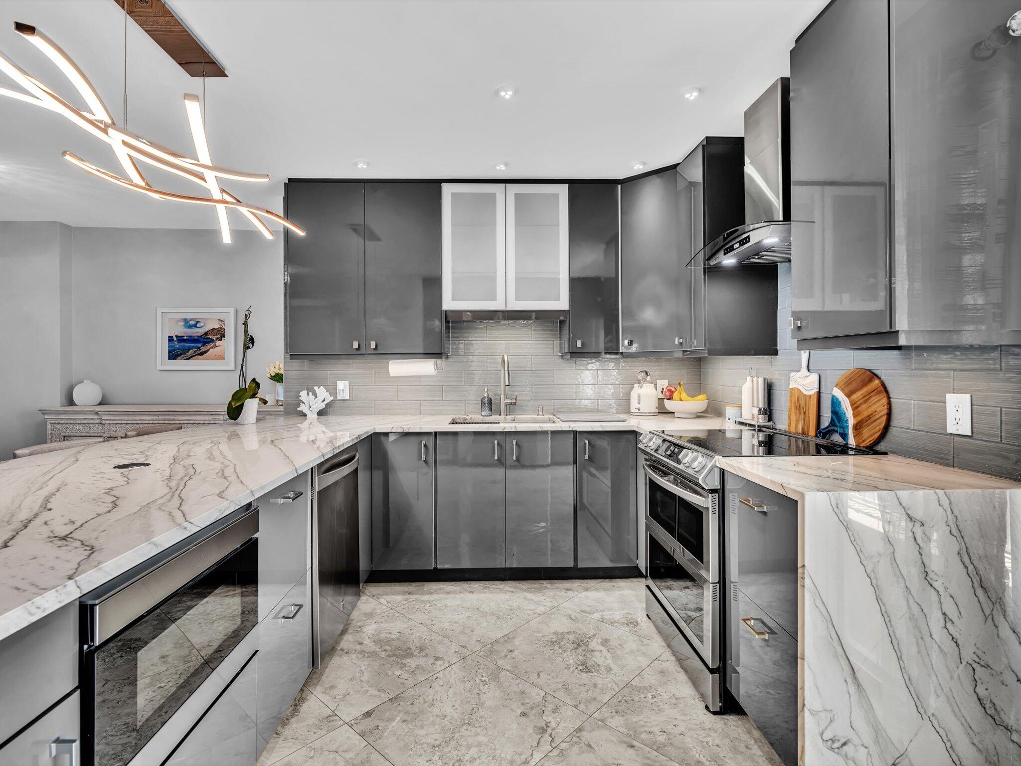 3000 South Ocean Boulevard, Unit 1403 Boca Raton, FL 33432 - Photo 7 of 49 011-FPP00516