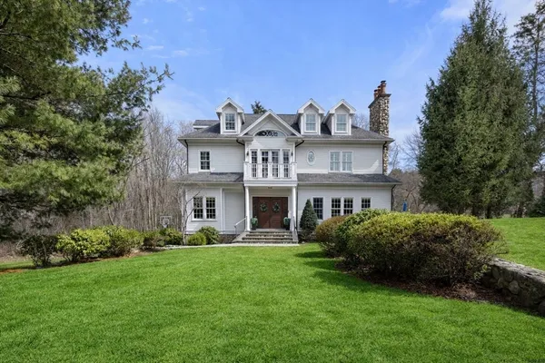 $2,695,000 | 64 Oak Street, Weston, MA 02493