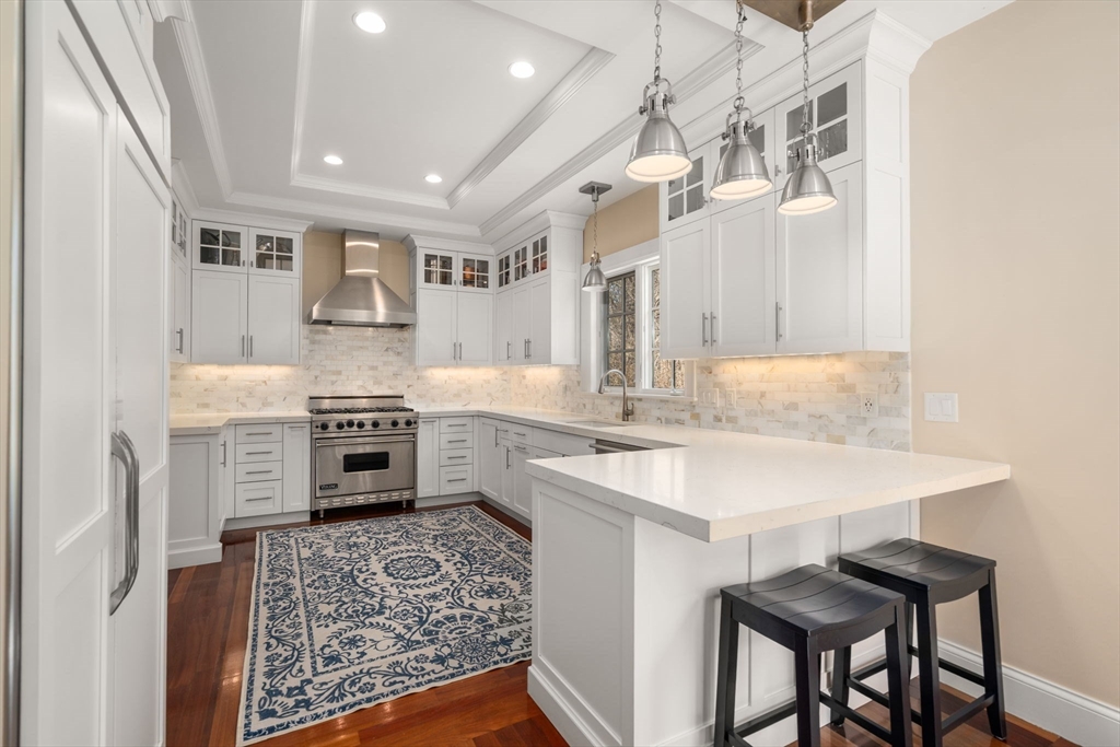 64 Oak Street Weston, MA 02493 - Photo 9 of 35