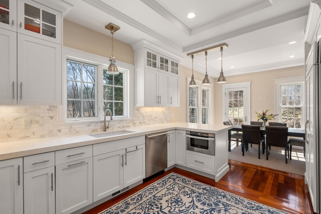 64 Oak Street Weston, MA 02493 - Photo 10 of 35