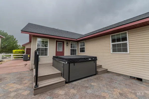 $770,000 | 2520 East 3707 North, Twin Falls, ID 83301