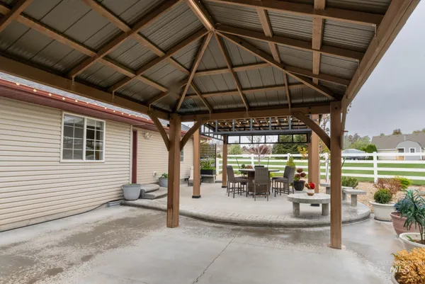 $770,000 | 2520 East 3707 North, Twin Falls, ID 83301