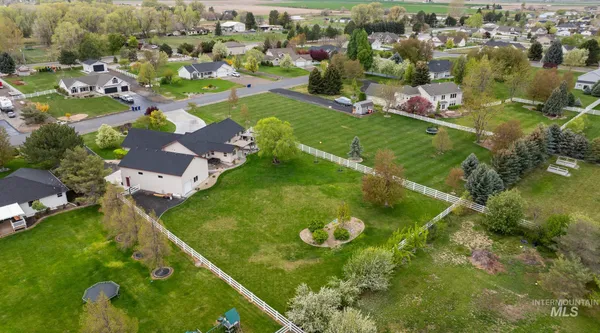 $770,000 | 2520 East 3707 North, Twin Falls, ID 83301