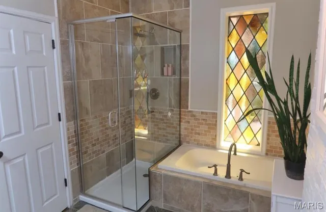 $2,100 | 1204 MacKay Place, St. Louis, MO 63104