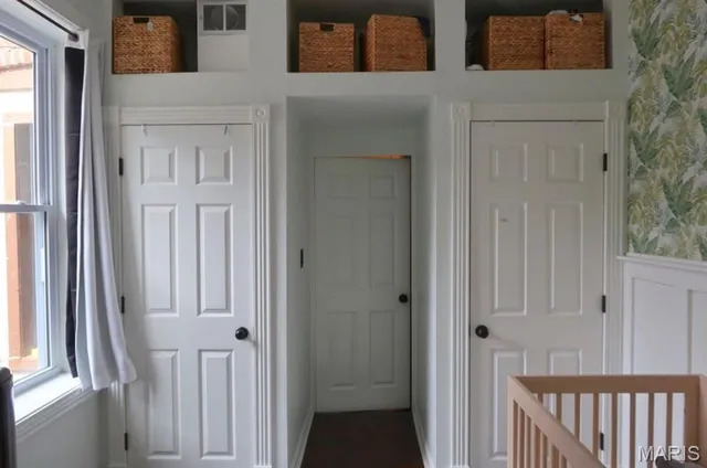 $2,100 | 1204 MacKay Place, St. Louis, MO 63104