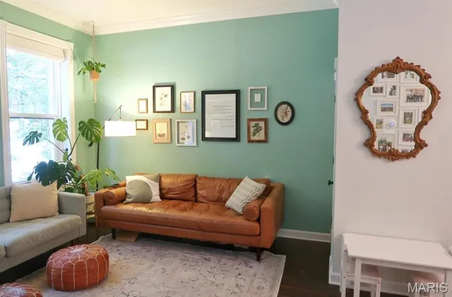 $2,100 | 1204 MacKay Place, St. Louis, MO 63104