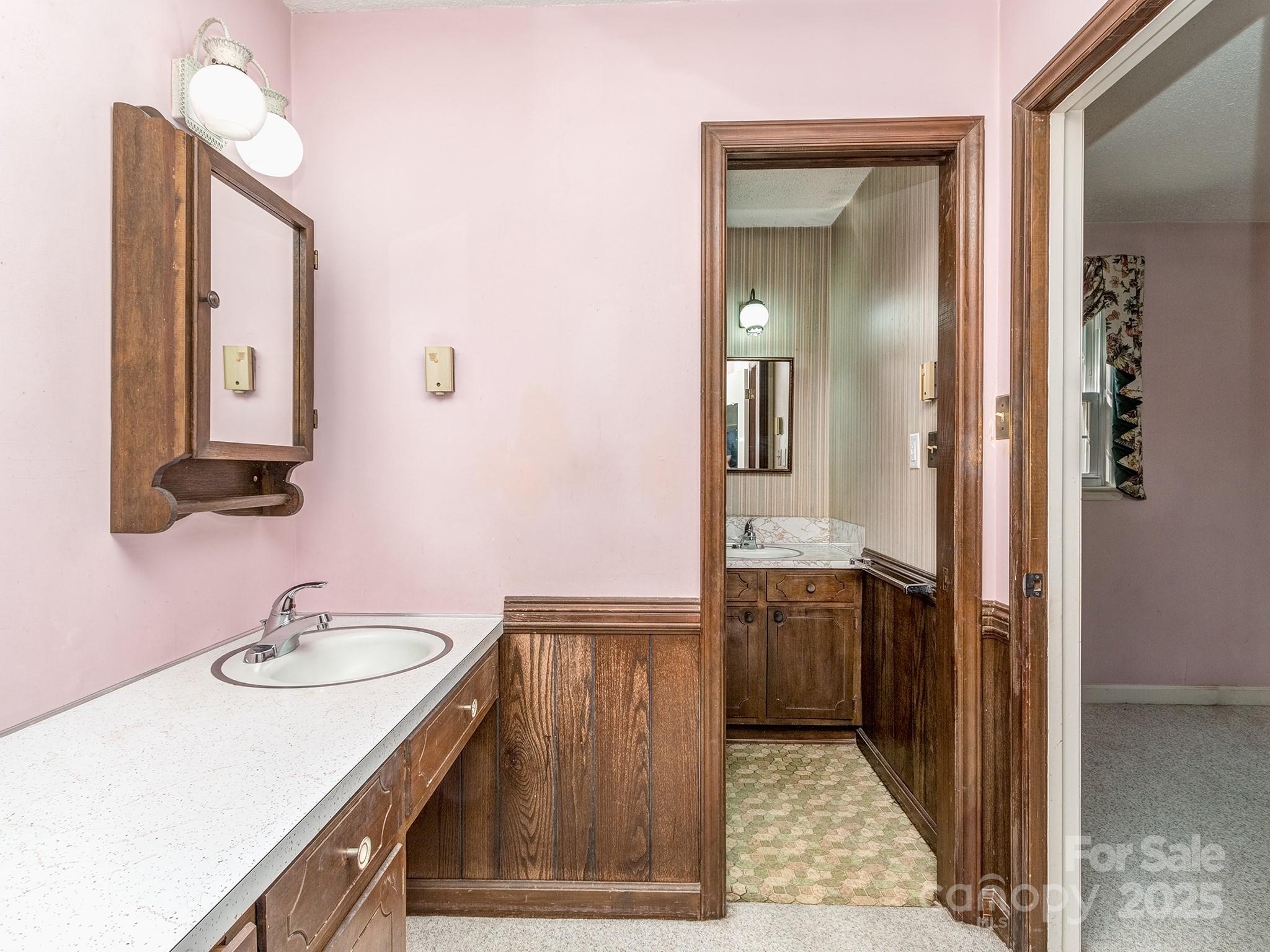 409 West Lewis Road Dallas, NC 28034 - Photo 18 of 33 Gallery Image 18
