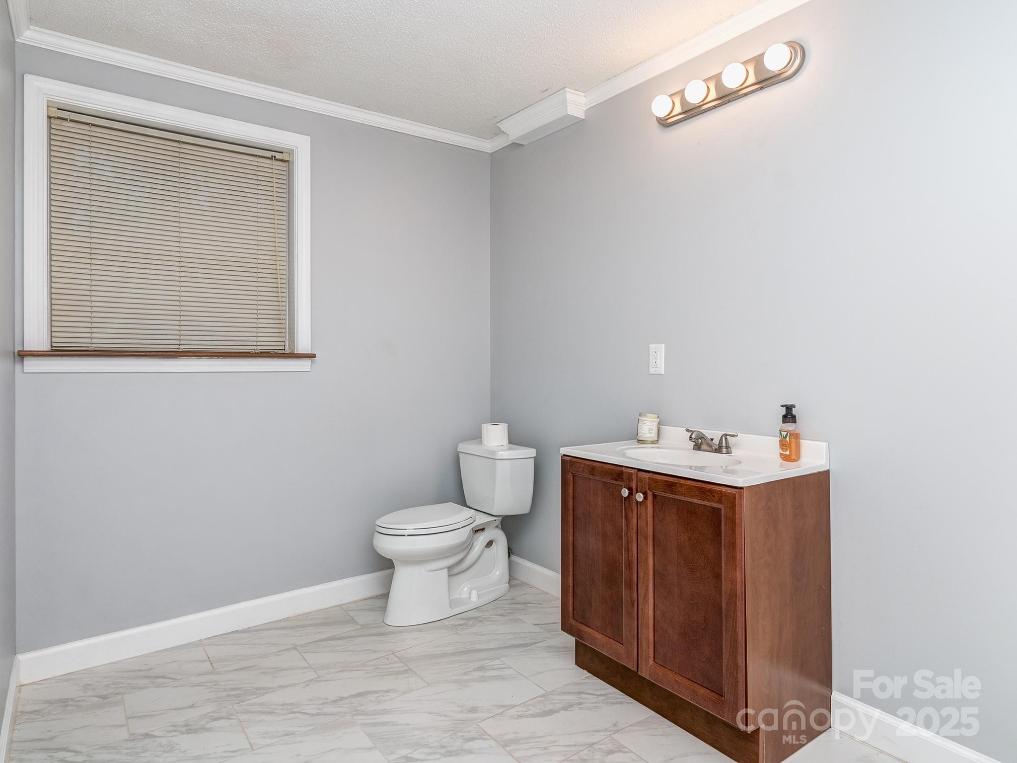 409 West Lewis Road Dallas, NC 28034 - Photo 28 of 33 Gallery Image 28
