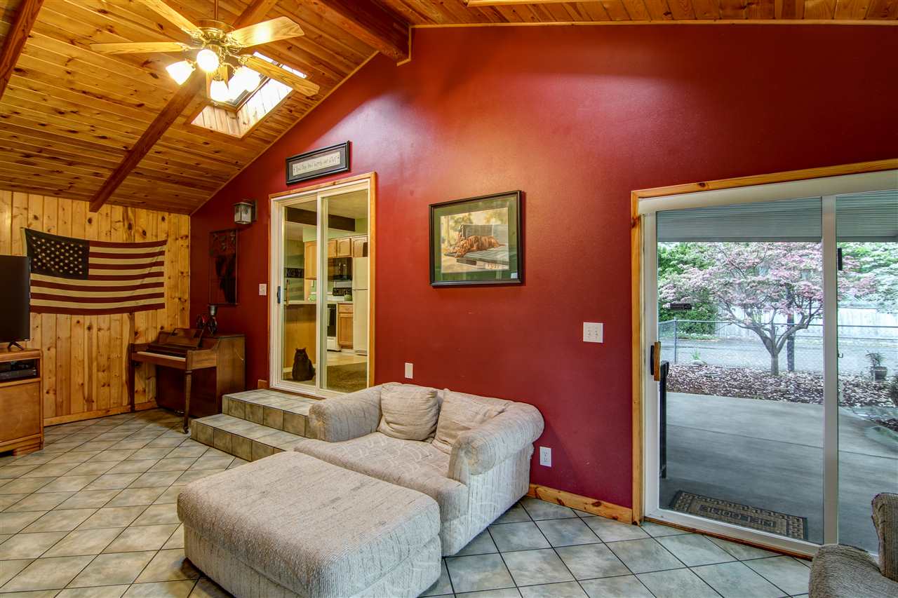 2812 North Center Road Spokane Valley, WA 99212 - Photo 14 of 20 Gallery Image 14
