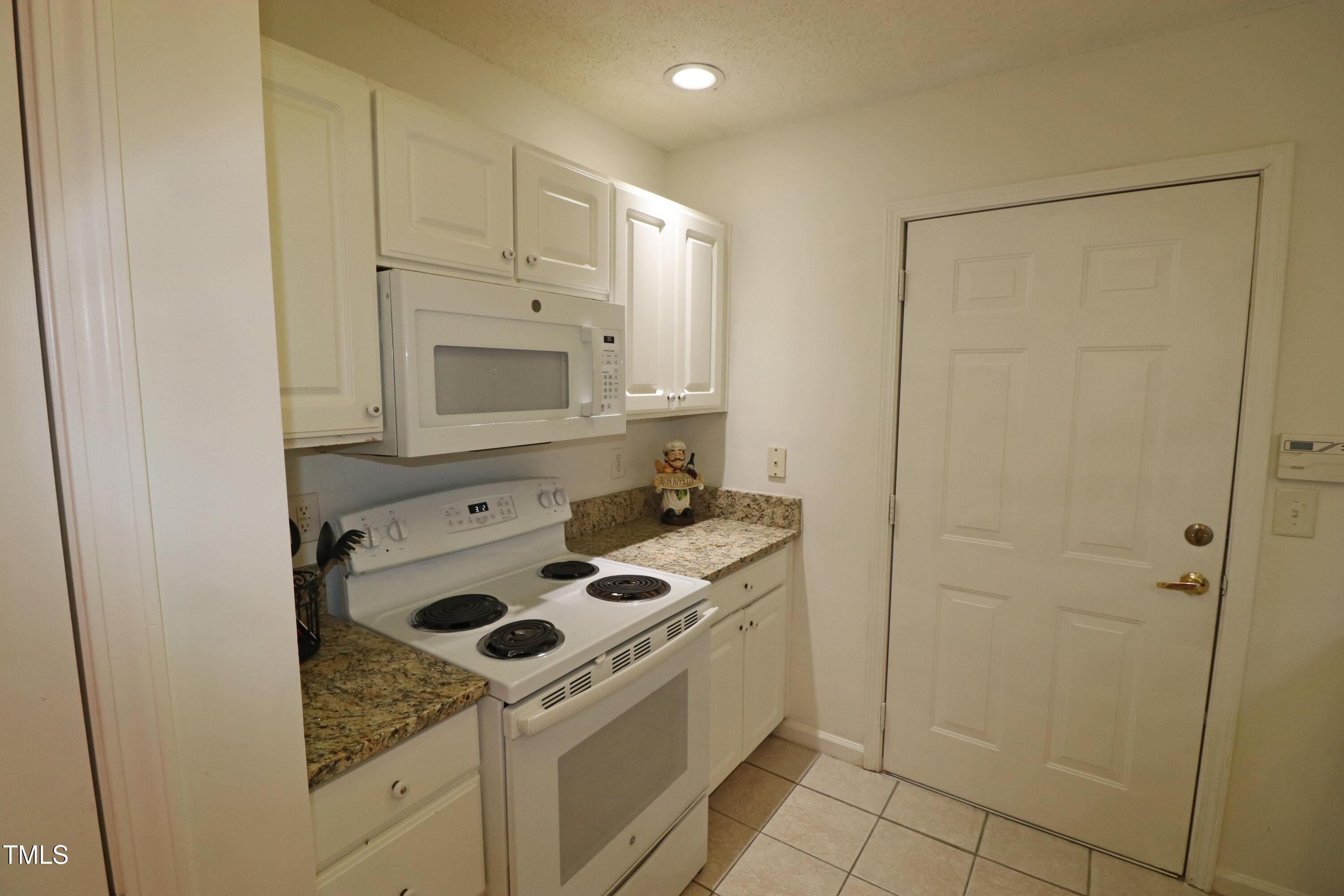 11331 Involute Place, Unit 100 Raleigh, NC 27617 - Photo 11 of 30 Kitchen
