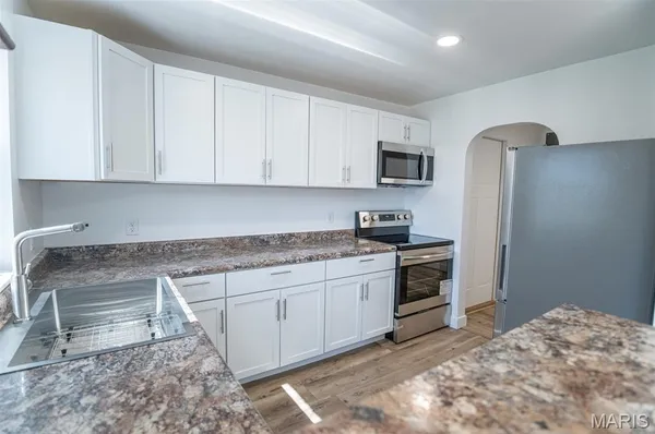 $150,000 | 704 South Taylor Avenue, Belle, MO 65013