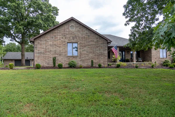 $800,000 | 28410 Stone Ridge Circle, Warsaw, MO 65355