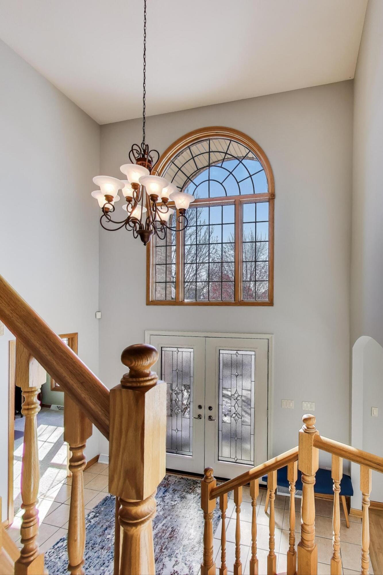 8443 Northview Drive Pleasant Prairie, WI 53158 - Photo 11 of 73 Foyer