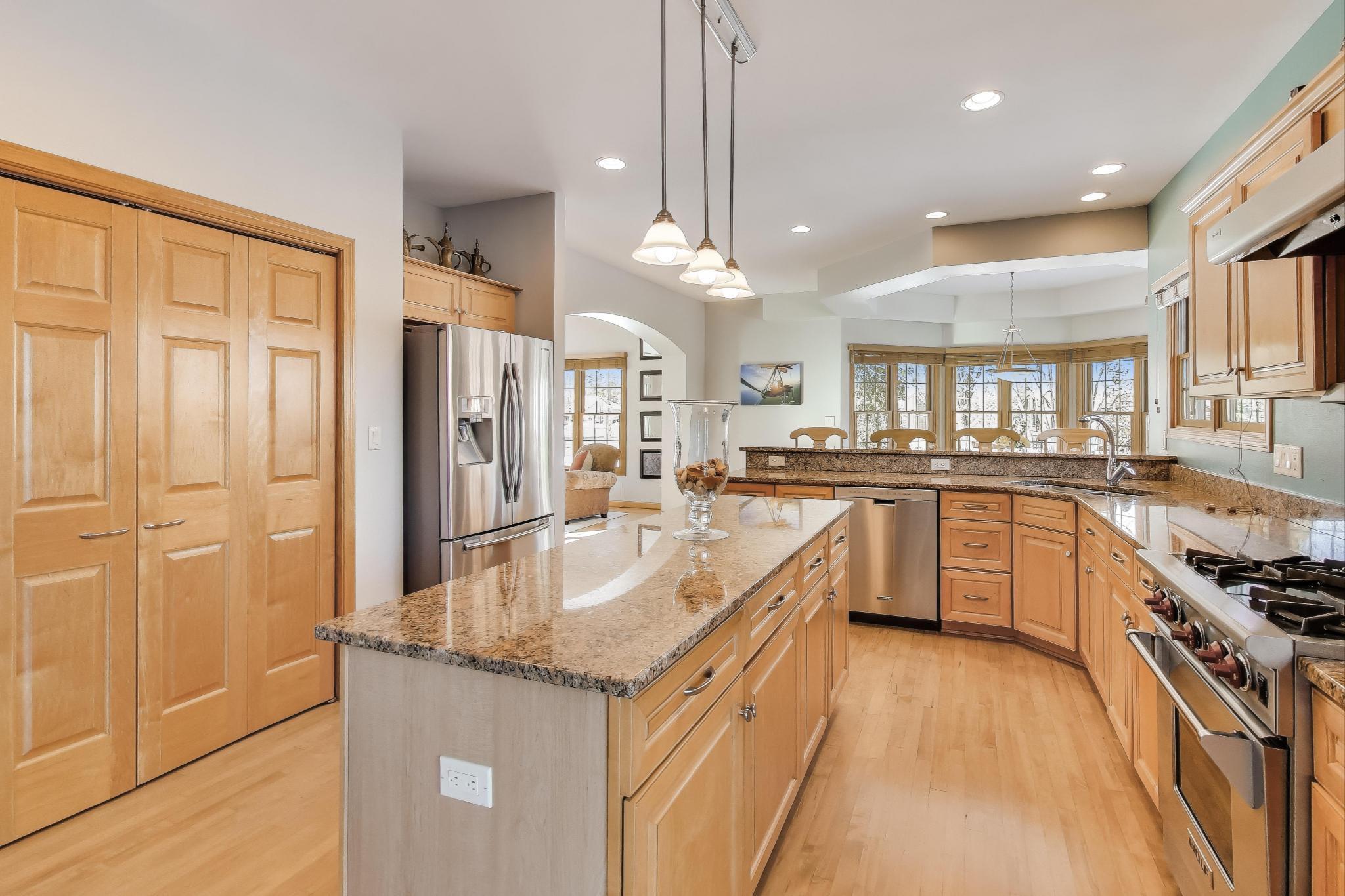 8443 Northview Drive Pleasant Prairie, WI 53158 - Photo 16 of 73 Kitchen