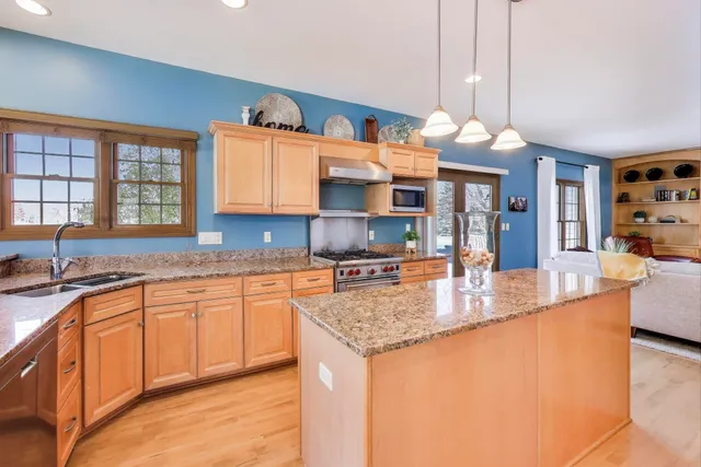 $775,000 | 8443 Northview Drive, Pleasant Prairie, WI 53158