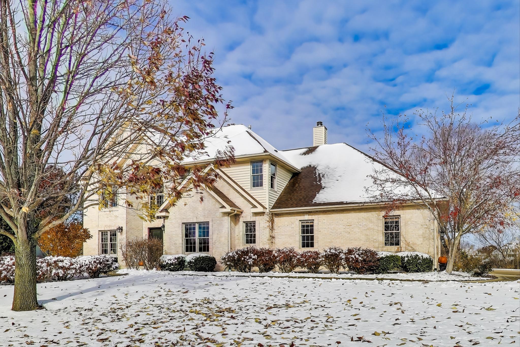 8443 Northview Drive Pleasant Prairie, WI 53158 - Photo 7 of 73 Front of Home