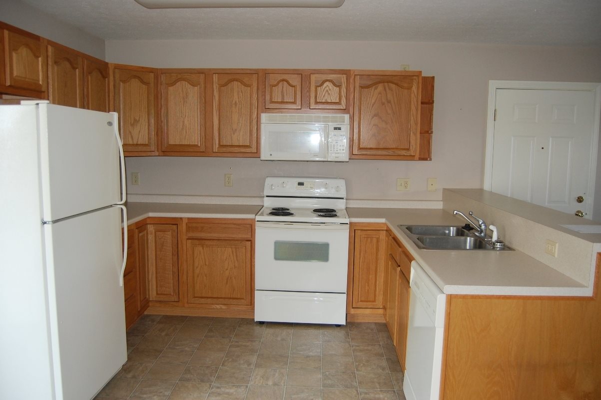 5217 West Keller Road Muncie, IN 47304 - Photo 2 of 8