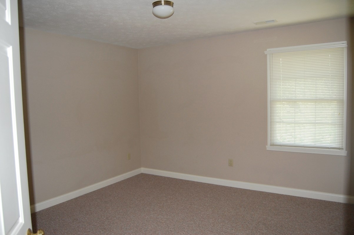 5217 West Keller Road Muncie, IN 47304 - Photo 6 of 8