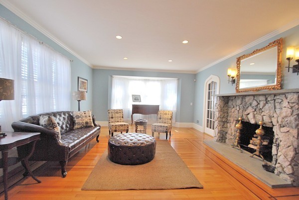 925 Centre Street Boston, MA 02130 - Photo 5 of 30 Gallery Image 5